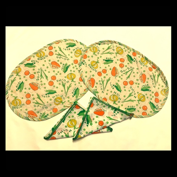 Other - Vintage 1970’s Placemats & Napkins